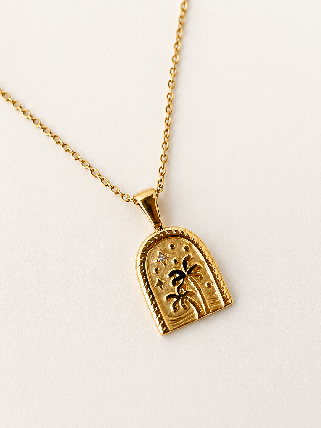 PALM OASIS NECKLACE