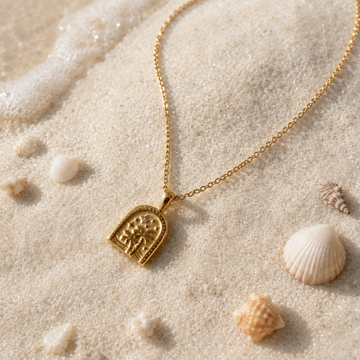 PALM OASIS NECKLACE