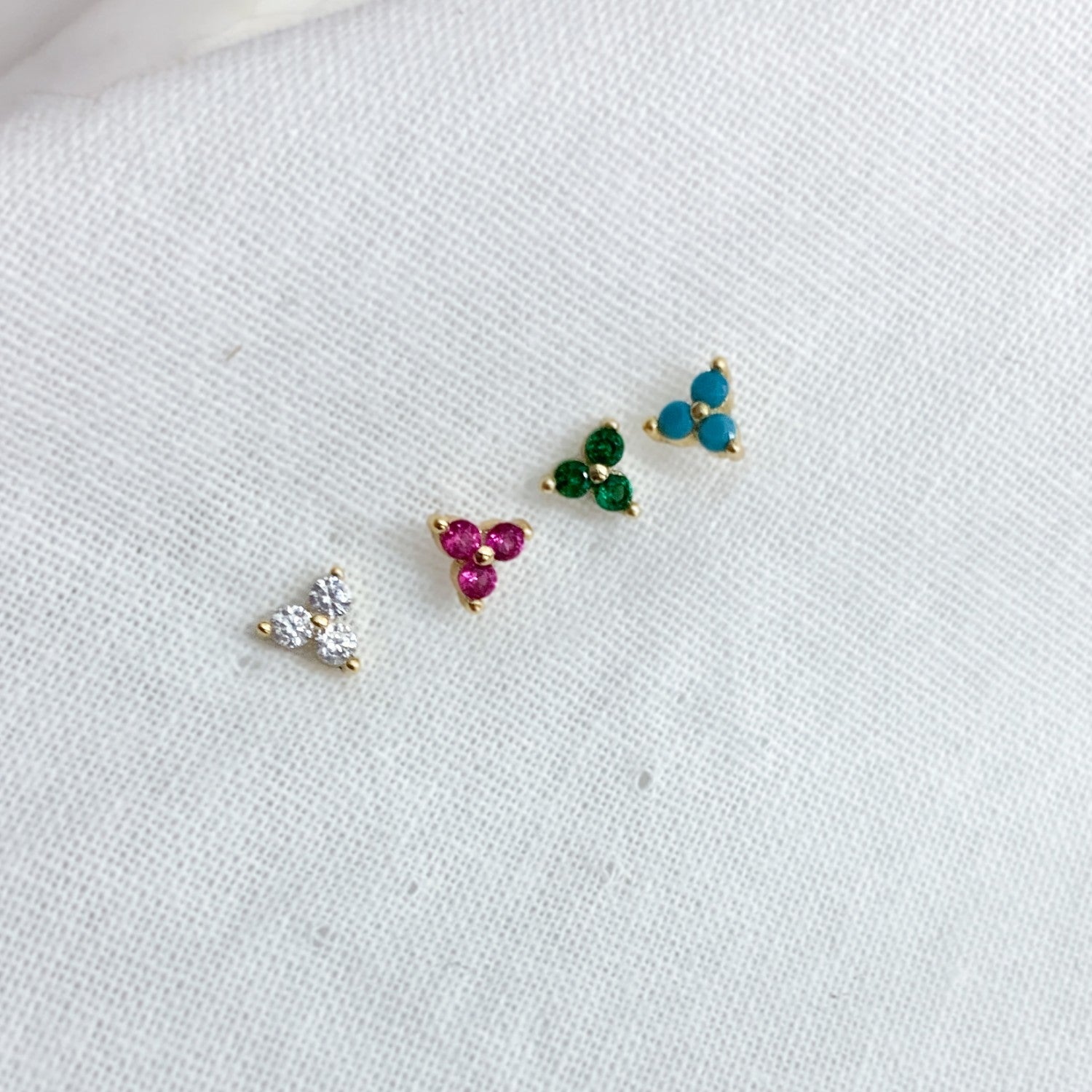 BLAKE STUDS - VIER FARBVARIANTEN