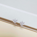 LILLY SNOWFLAKE STUDS