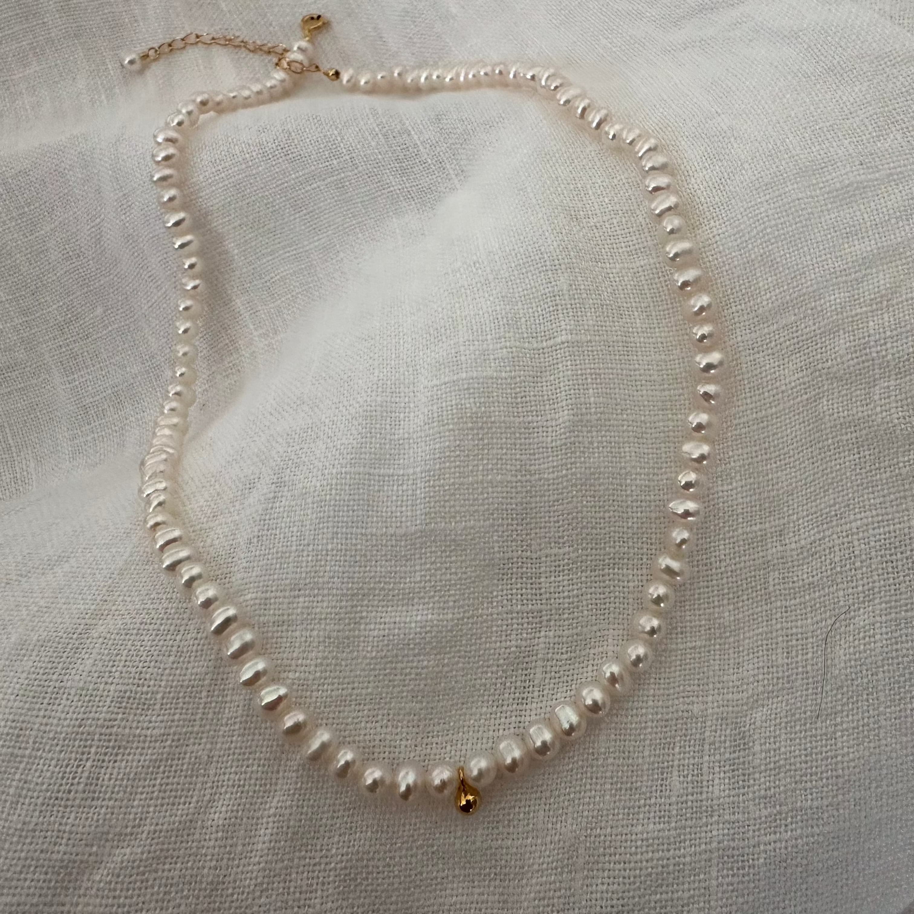 CASSIS PEARL NECKLACE