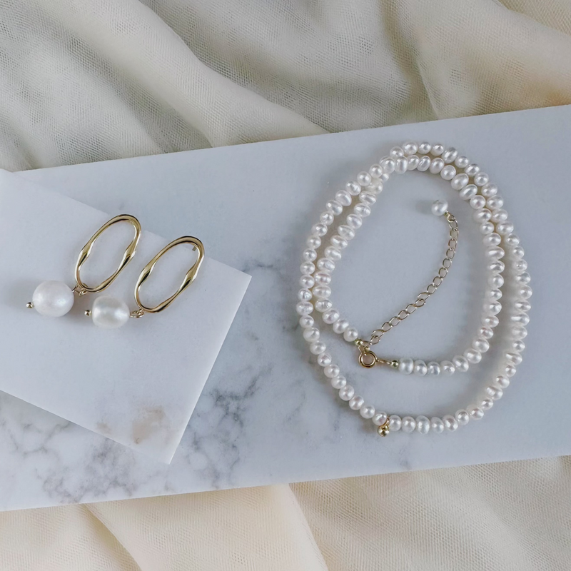 ANTIBES PEARL HOOPS