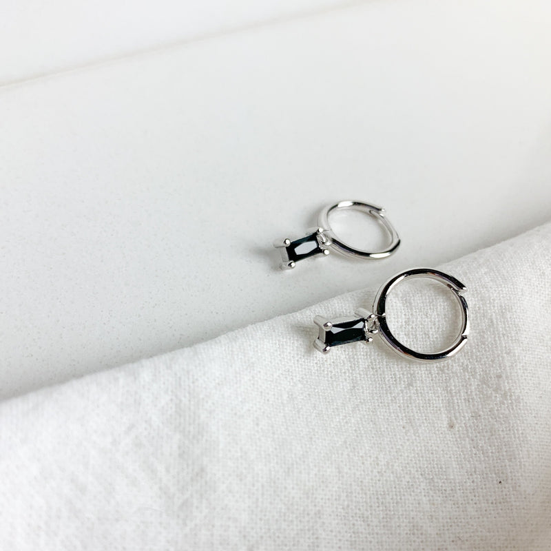 BURCU HOOPS 1,1CM - MULTIPLE COLORS